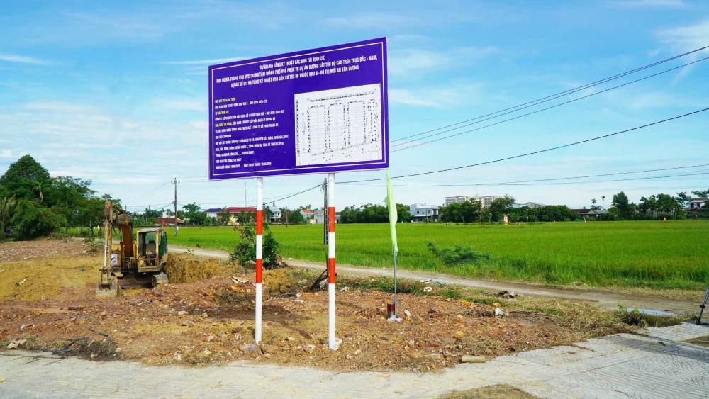 Bộ X&acirc;y dựng th&ocirc;ng tin về thời gian cắm mốc giải ph&oacute;ng mặt bằng đường sắt tốc độ cao 350km/h- Ảnh 2.