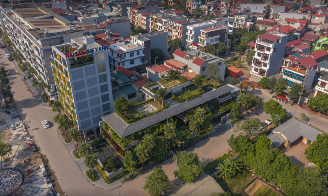 Biệt thự g&oacute;c Bắc Giang kiến tạo ng&ocirc;i l&agrave;ng thẳng đứng đa lớp cho gia đ&igrave;nh đa thế hệ- Ảnh 2.