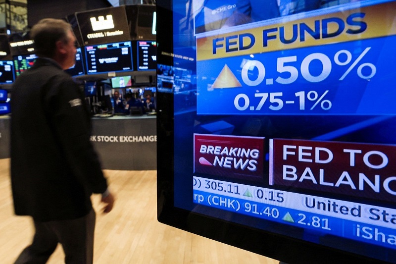 Fed c&oacute; thể buộc phải cắt giảm mạnh l&atilde;i suất trong năm 2026: C&uacute; h&iacute;ch cho v&agrave;ng, sức &eacute;p lớn với đồng USD- Ảnh 1.