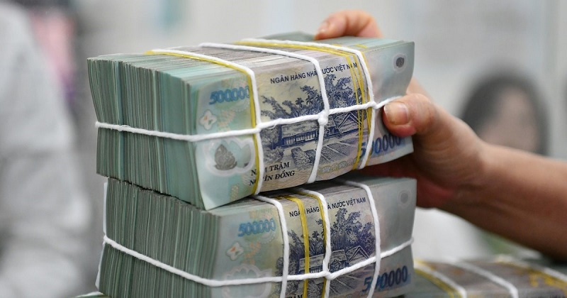 L&atilde;i suất li&ecirc;n ng&acirc;n h&agrave;ng giảm s&acirc;u- Ảnh 1.