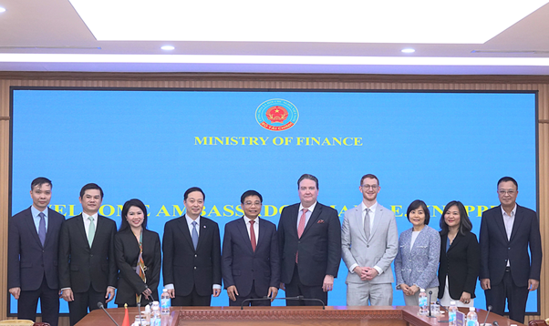 Mỹ muốn đầu tư mạnh v&agrave;o Việt Nam: C&ocirc;ng nghệ cao, năng lượng sạch, kho&aacute;ng sản v&agrave; hạ tầng quy m&ocirc; lớn- Ảnh 1.