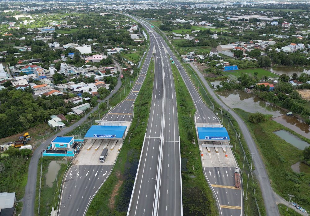 To&agrave;n bộ danh s&aacute;ch cao tốc đầu tư ph&acirc;n kỳ được đề nghị r&agrave; so&aacute;t, n&acirc;ng cấp- Ảnh 2.