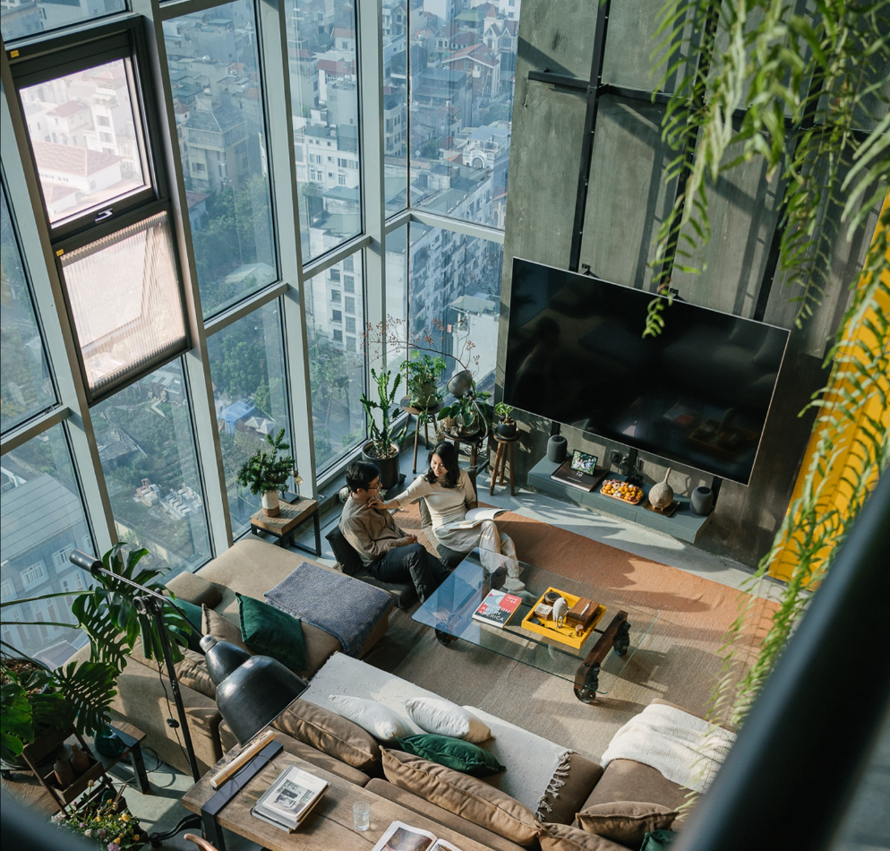 Cải tạo căn hộ th&ocirc;ng tầng H&agrave; Nội: Giải ph&aacute;p Industrial thuần h&oacute;a sức n&oacute;ng hướng T&acirc;y- Ảnh 5.