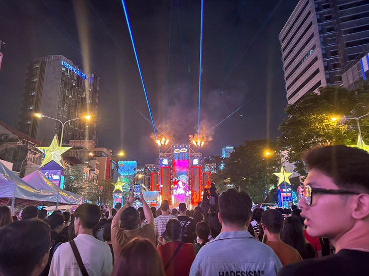 TP.HCM chấn chỉnh nghi&ecirc;m việc quản l&yacute;, tổ chức c&aacute;c sự kiện tại khu vực trung t&acirc;m th&agrave;nh phố- Ảnh 1.