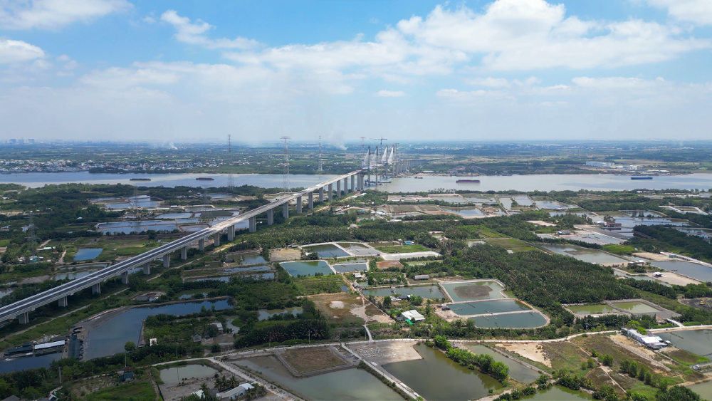 C&acirc;y cầu quan trọng tr&ecirc;n cao tốc Bến Lức - Long Th&agrave;nh sắp ho&agrave;n th&agrave;nh: Khu vực n&agrave;o sẽ hưởng lợi?- Ảnh 1.