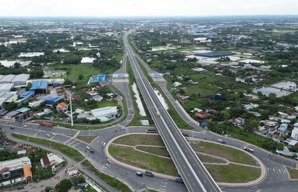 C&acirc;y cầu quan trọng tr&ecirc;n cao tốc Bến Lức - Long Th&agrave;nh sắp ho&agrave;n th&agrave;nh: Khu vực n&agrave;o sẽ hưởng lợi?- Ảnh 15.