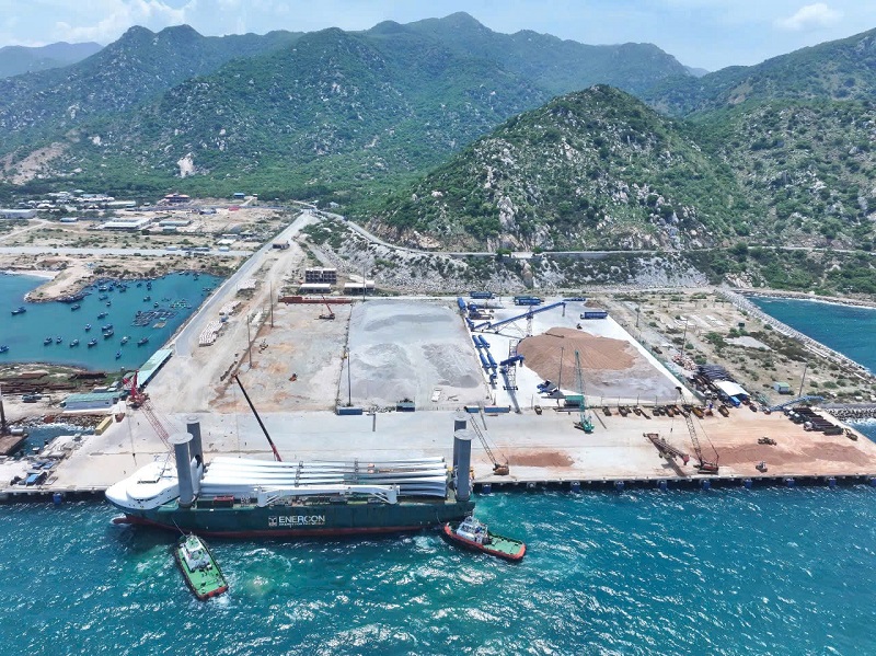 Đua Fat mắc kẹt tại dự &aacute;n Cảng Trung Nam C&agrave; N&aacute;- Ảnh 1.