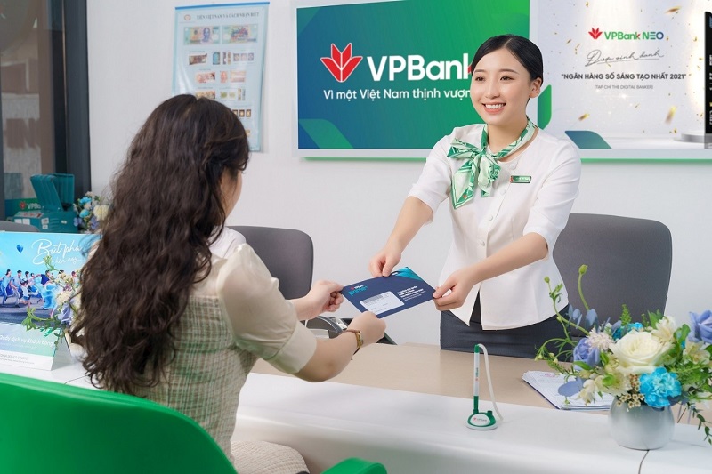 VPBank l&atilde;i đậm qu&yacute; 1/2026, nhưng thu nhập nh&acirc;n vi&ecirc;n giảm xuống 31 triệu đồng/th&aacute;ng- Ảnh 1.