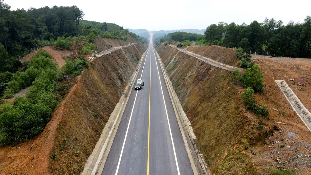 Hơn 650km cao tốc 2 làn xe trước kế hoạch mở rộng lớn- Ảnh 2. Hơn 650km cao tốc 2 làn xe trước kế hoạch mở rộng lớn- Ảnh 2.