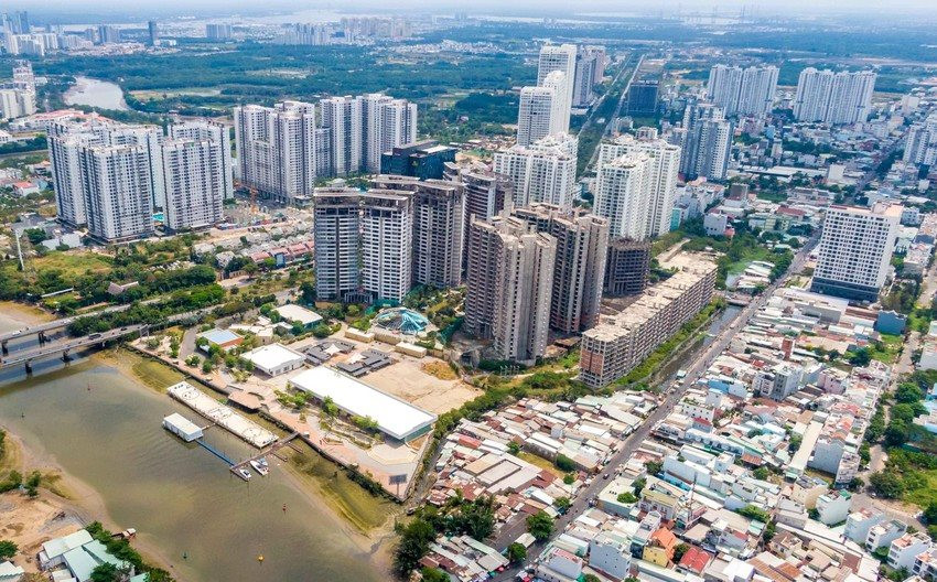 Tín dụng bất động sản tăng mạnh tại nhiều ngân hàng: Có nhà băng cho vay gần 300.000 tỷ đồng- Ảnh 1. Tín dụng bất động sản tăng mạnh tại nhiều ngân hàng: Có nhà băng cho vay gần 300.000 tỷ đồng- Ảnh 1.
