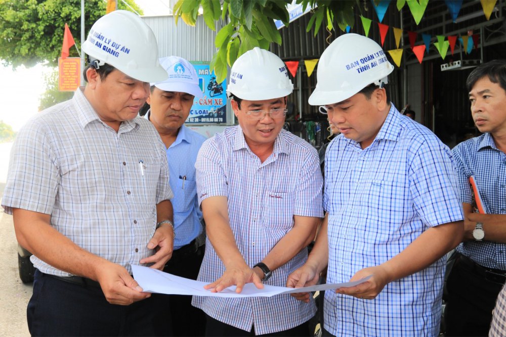 An Giang kiểm tra với c&aacute;c dự &aacute;n đang thi c&ocirc;ng tại Long Xuy&ecirc;n, Long Kiến, An Ch&acirc;u, Hội An- Ảnh 2.