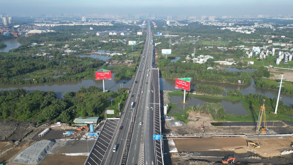 Cập nhật mới về tiến độ mở rộng tuyến đường &ldquo;huyết mạch&rdquo; kết nối s&acirc;n bay Long Th&agrave;nh- Ảnh 2.