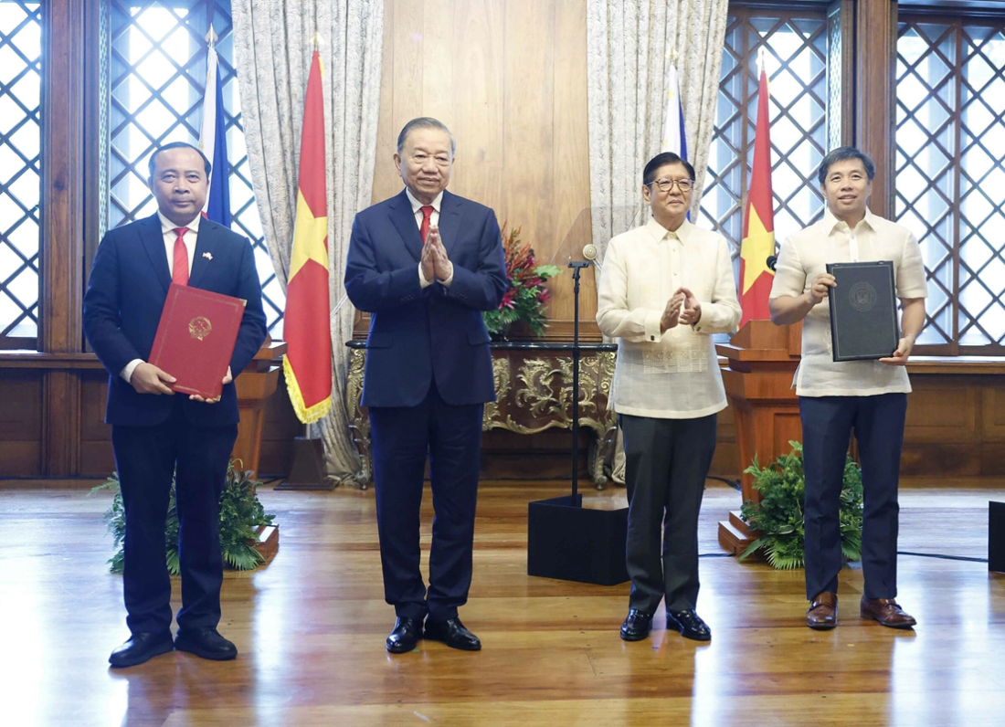 Việt Nam - Philippines nâng cấp quan hệ lên Đối tác Chiến lược Tăng cường, hướng tới kim ngạch thương mại 10 tỷ USD- Ảnh 1. Việt Nam - Philippines nâng cấp quan hệ lên Đối tác Chiến lược Tăng cường, hướng tới kim ngạch thương mại 10 tỷ USD- Ảnh 1.