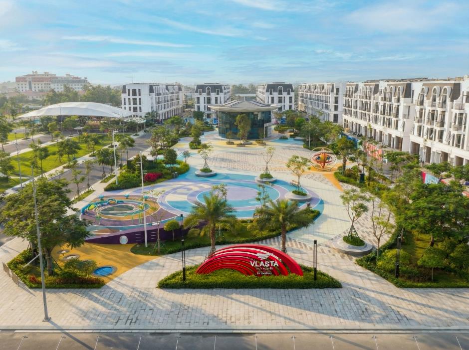Văn Ph&uacute; được vinh danh Top 10 Doanh nghiệp bất động sản h&agrave;ng đầu Việt Nam- Ảnh 3.