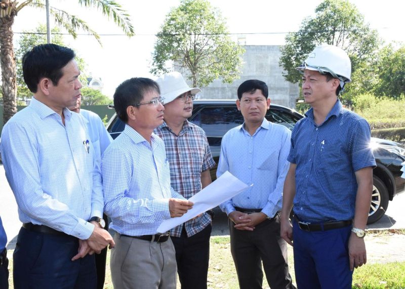 Quảng Ngãi tăng tốc đấu giá 45 dự án khai thác quỹ đất, phấn đấu thu 1.800 tỷ đồng năm 2026- Ảnh 1.