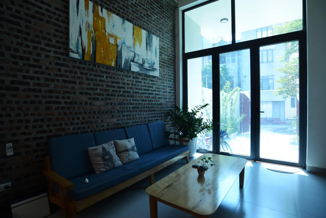 Nhà hướng Tây tại Vĩnh Phúc: Bẫy nắng và dựng phễu đón gió cho đất hẹp- Ảnh 8.