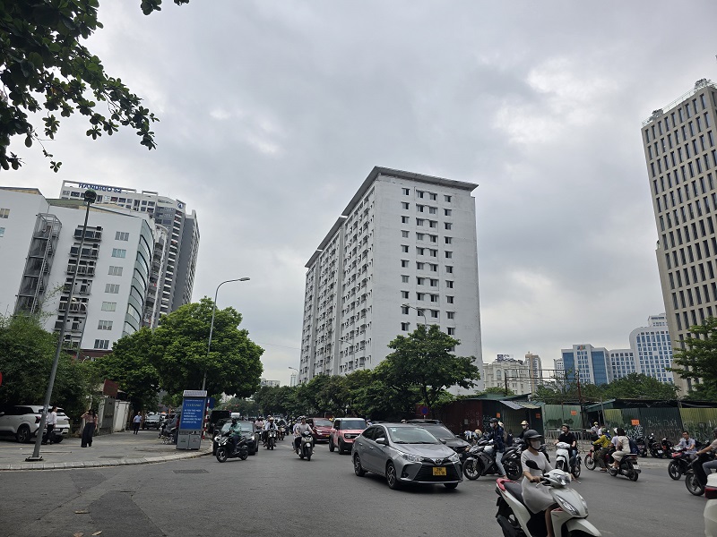 Bất động sản 24h: Chi 700 tỷ bồi thường KĐT 930ha s&aacute;t TP.HCM; H&agrave; Nội quyết khởi c&ocirc;ng 114 dự &aacute;n NOXH trong 2026- Ảnh 1.