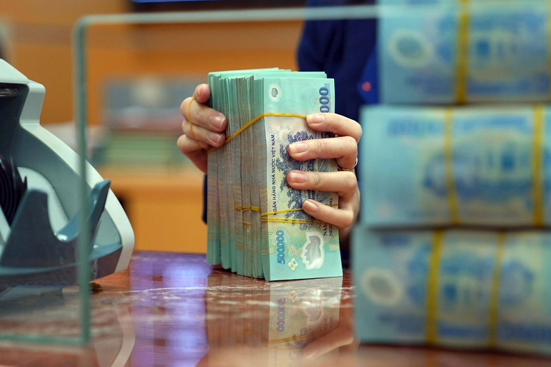 Lãi suất cơ sở cho vay bất động sản tại một ngân hàng lên tới 12,7%/năm- Ảnh 1.