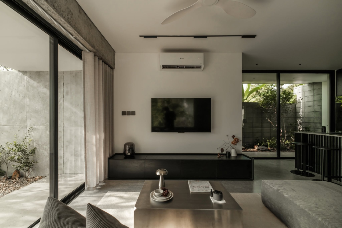 Nhà hướng Tây 102m² tại Huế: Lõi cầu thang mặt tiền và vật liệu bản địa làm mát tự nhiên- Ảnh 10.