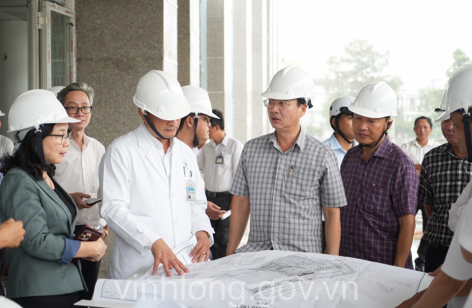 Khối nhà 9 tầng gần hoàn thành, Bệnh viện Đa khoa Vĩnh Long sắp tăng 360 giường- Ảnh 1.