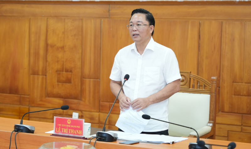 Chỉ đạo đ&aacute;ng ch&uacute; &yacute; của Chủ tịch UBND th&agrave;nh phố Huế về c&aacute;c dự &aacute;n tại Cảng Ch&acirc;n M&acirc;y, khu c&ocirc;ng nghiệp- Ảnh 1.