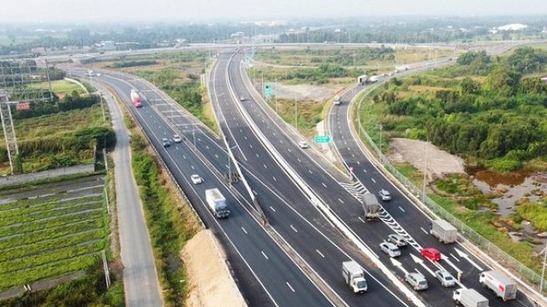Bất động sản 24h: H&agrave; Nội v&agrave; Cần Thơ gọi đầu tư c&aacute;c KĐT ngh&igrave;n tỷ; Mở rộng cao tốc Mỹ An - Cao L&atilde;nh hơn 6.100 tỷ- Ảnh 1.