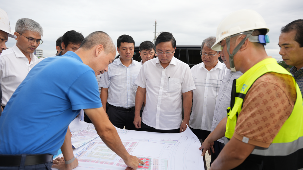 Cầu Vỹ Dạ, đường B&agrave; Triệu c&ugrave;ng loạt dự &aacute;n nh&agrave; ở x&atilde; hội được Huế y&ecirc;u cầu tăng tốc- Ảnh 3.