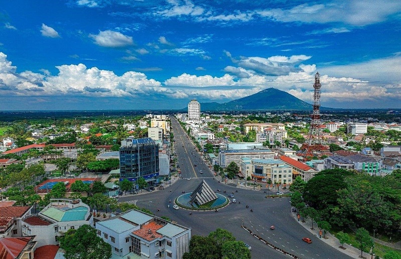 Bất động sản 24h: Tây Ninh tăng tốc tuyến đường 8.000 tỷ, Hưng Yên đề xuất mở đại lộ 6 làn xe hướng ra biển- Ảnh 1.