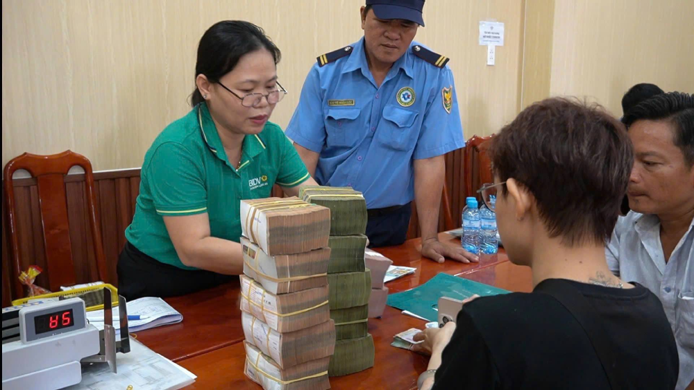 Xã đầu tiên ở Tây Ninh chi trả tiền bồi thường tuyến đường dài 62,7km, có hộ nhận hơn 7,4 tỷ- Ảnh 2.