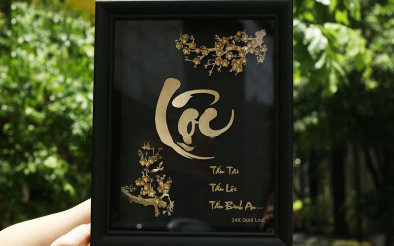 Tranh phong thủy chữ lộc hợp với gia chủ hành thủy