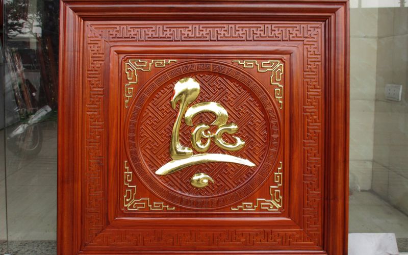 Tranh chữ lộc bằng chất liệu gỗ