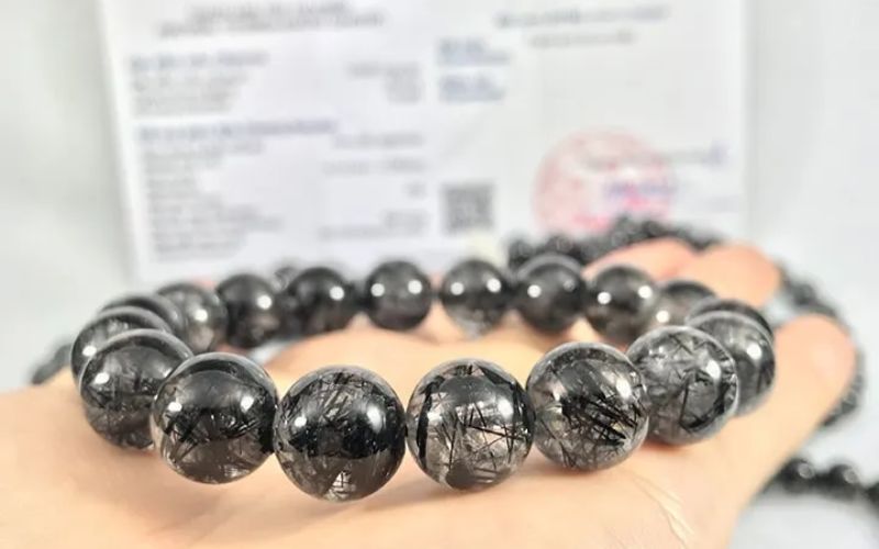 Đá thạch anh tóc đen