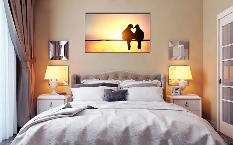 Lợi ích của việc treo tranh phòng ngủ hợp mệnh
