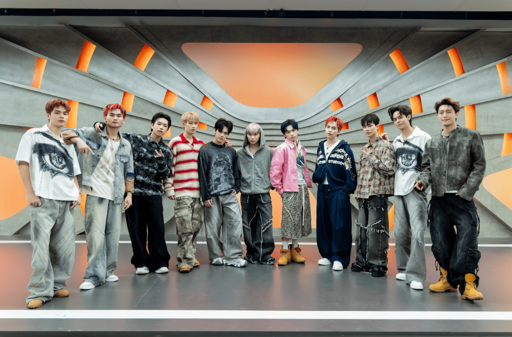 Chiến thắng đầu tiên của "Tân binh thăng cấp" trước 2 đại diện từ Hàn Quốc và Nhật Bản- Ảnh 3.