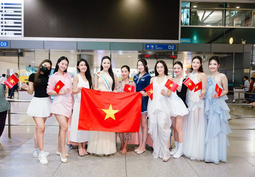Hoa hậu Kiều Duy mang 100 kg hành lý, 30 bộ trang phục sang Nhật sẵn sàng cho cuộc thi Miss International 2025- Ảnh 3.