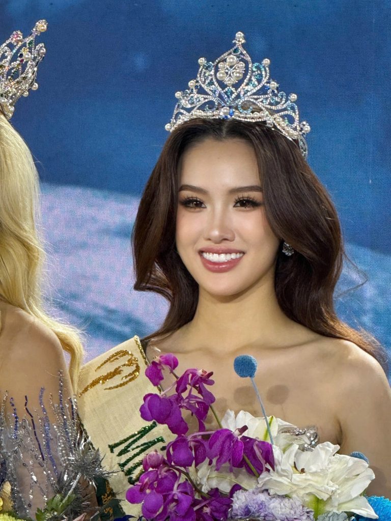 Miss Earth 2025: Đại diện Việt Nam - á hậu Trịnh Mỹ Anh giành danh hiệu Miss Earth Water - Ảnh 3. Miss Earth 2025: Đại diện Việt Nam - á hậu Trịnh Mỹ Anh giành danh hiệu Miss Earth Water - Ảnh 3.