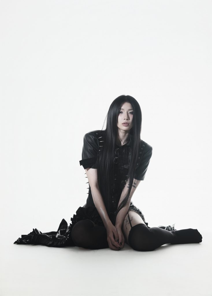 Sau thành công của chương trình "Em xinh say hi", LYHAN đã chính thức cho ra album “Tâm Linh” đậm chất sadcore- Ảnh 4.