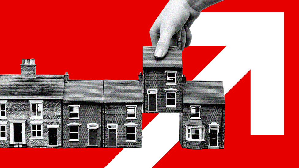 https://thanhnienviet.mediacdn.vn/news/640/cpsprodpb/4C9C/production/_129221691_housing_crash_cal_promo-976-nc.png