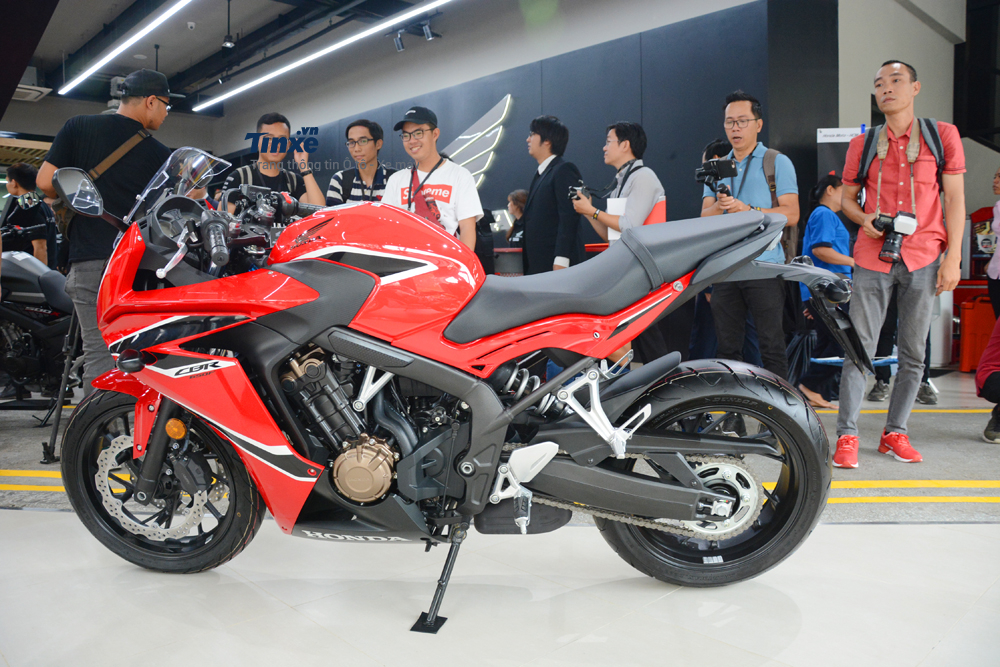 Trang bị an toàn của Honda CBR650F 