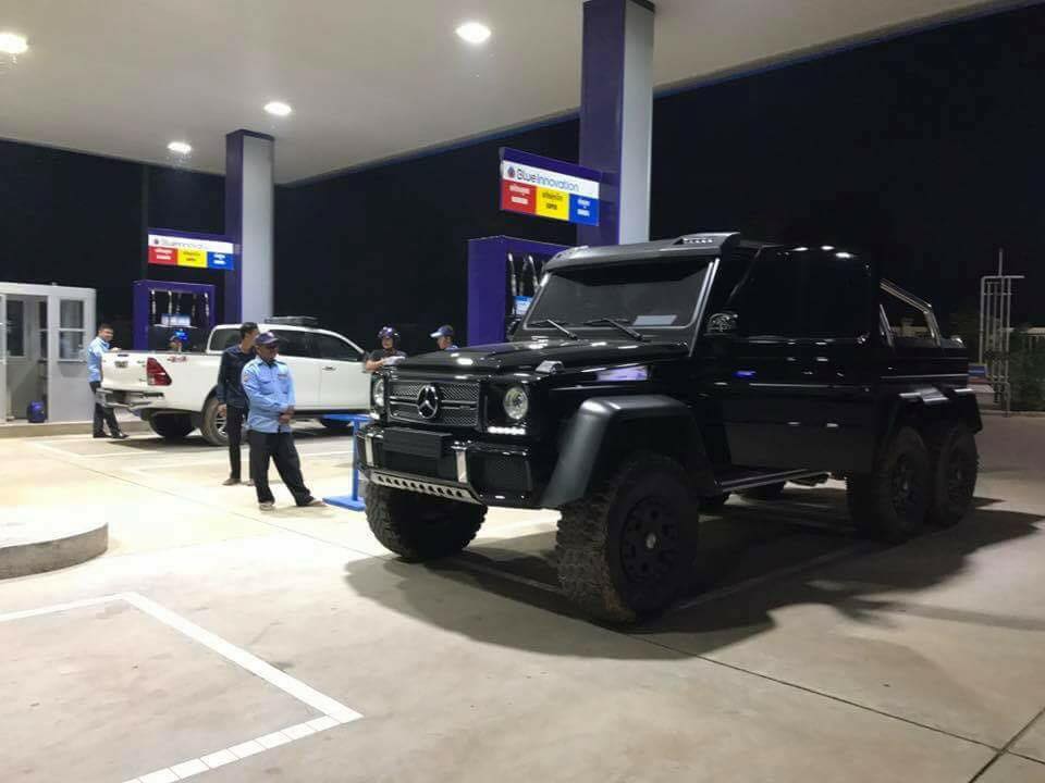 Mercedes-Benz G63 AMG 6x6 lu&ocirc;n trở th&agrave;nh t&acirc;m điểm d&ugrave; xuất hiện ở bất cứ ở đ&acirc;u
