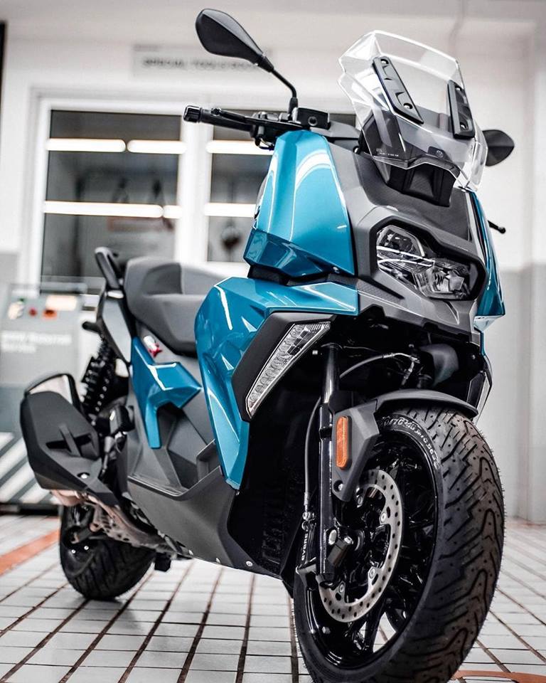 BMW C 400 X cũng sử dụng c&ugrave;m phanh Bybre n&ecirc;n c&oacute; khả năng bị d&iacute;nh lỗi kẹt phanh n&agrave;y