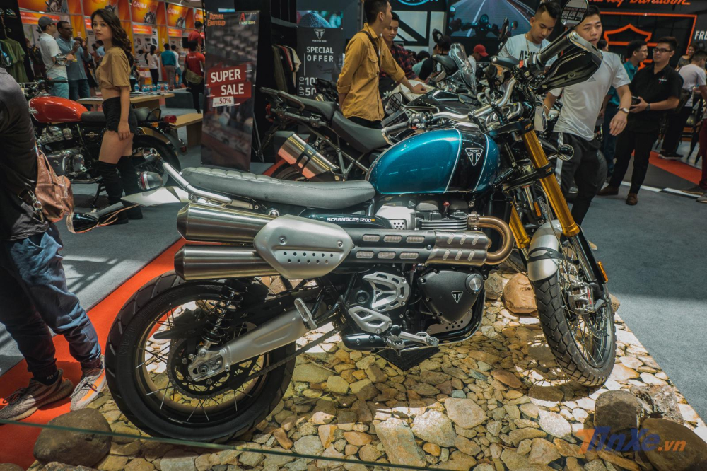 Triumph Scrambler 1200 sẽ là chiếc xe đa dụng dành cho siêu điệp viên