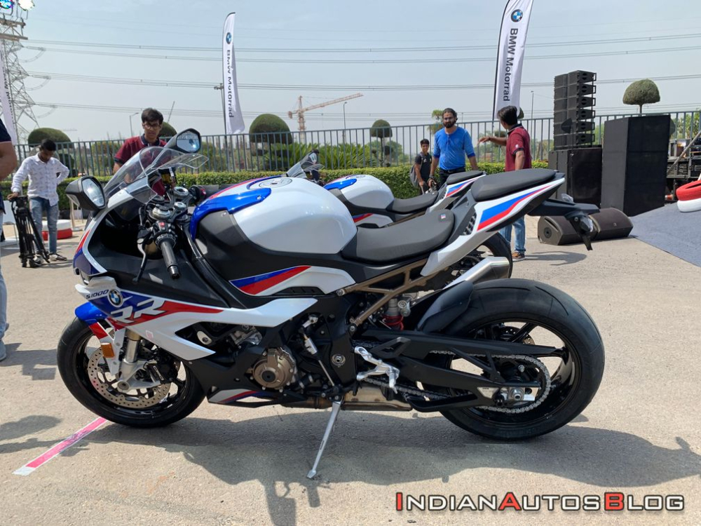 BMW S1000RR thế hệ mới mang thiết kế kh&aacute;c biệt v&agrave; được gọi l&agrave; C&aacute; voi s&aacute;t thủ