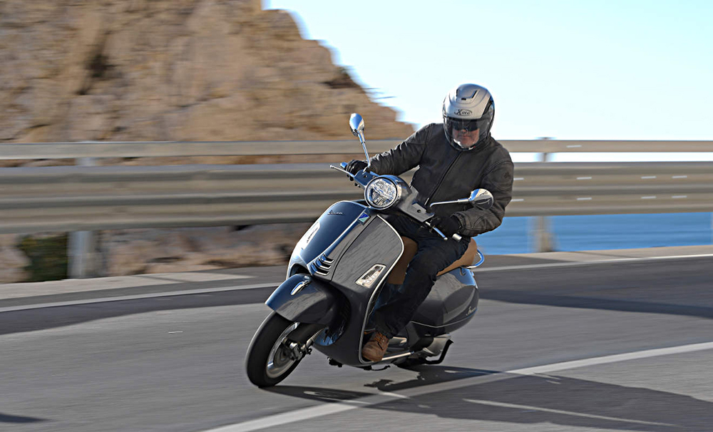 Đây là chiếc Vespa mạnh nhất trong gia đình xe Ý Đây là chiếc Vespa mạnh nhất trong gia đình xe Ý