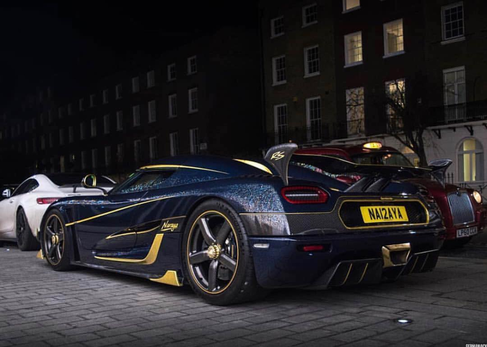 Còn đây là hàng thửa Koenigsegg Agera RS Naraya của thiếu gia Thái Lan Còn đây là hàng thửa Koenigsegg Agera RS Naraya của thiếu gia Thái Lan