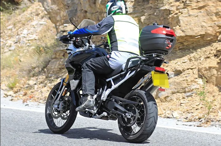 Đu&ocirc;i xe Triumph Tiger 800 2020