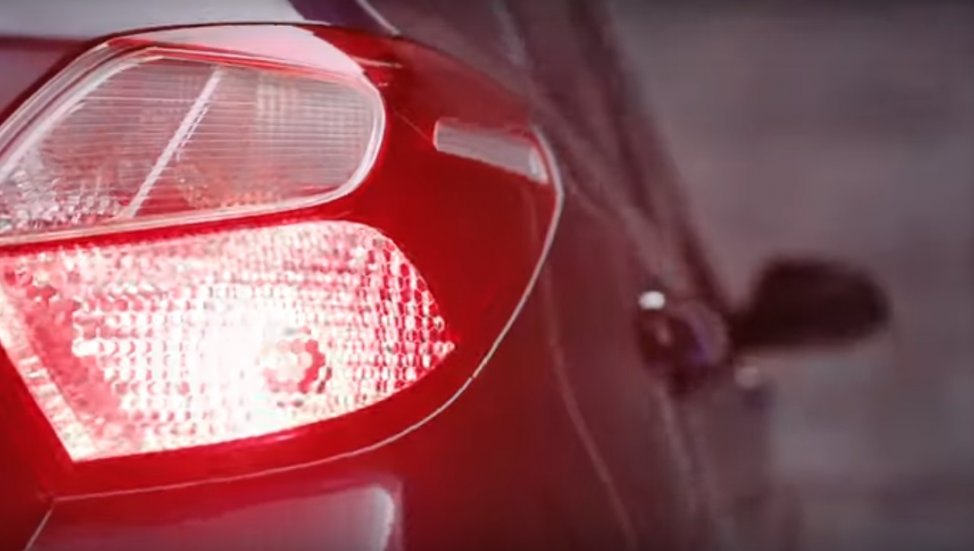 Cụm đ&egrave;n hậu của Hyundai Grand i10 2019