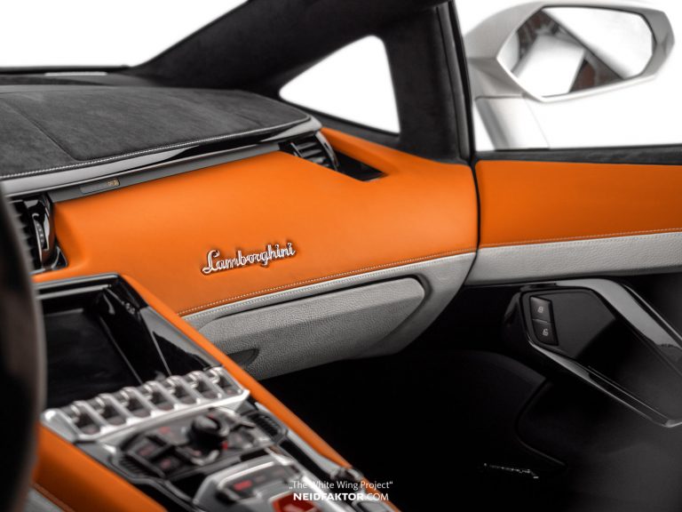 Mặt t&aacute;p-l&ocirc; của Lamborghini Aventador Roadster độ