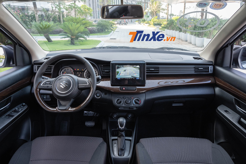 C&aacute;c đơn h&agrave;ng chủ yếu l&agrave; d&agrave;nh cho phi&ecirc;n bản AT của Suzuki Ertiga 2019 c&oacute; gi&aacute; 549 triệu đồng