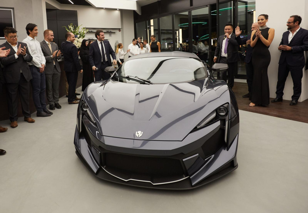 Đại gia Nhật Bản chi hơn 7 triệu USD để tậu 5 chiếc si&ecirc;u xe Fenyr SuperSport kh&aacute;c nhau